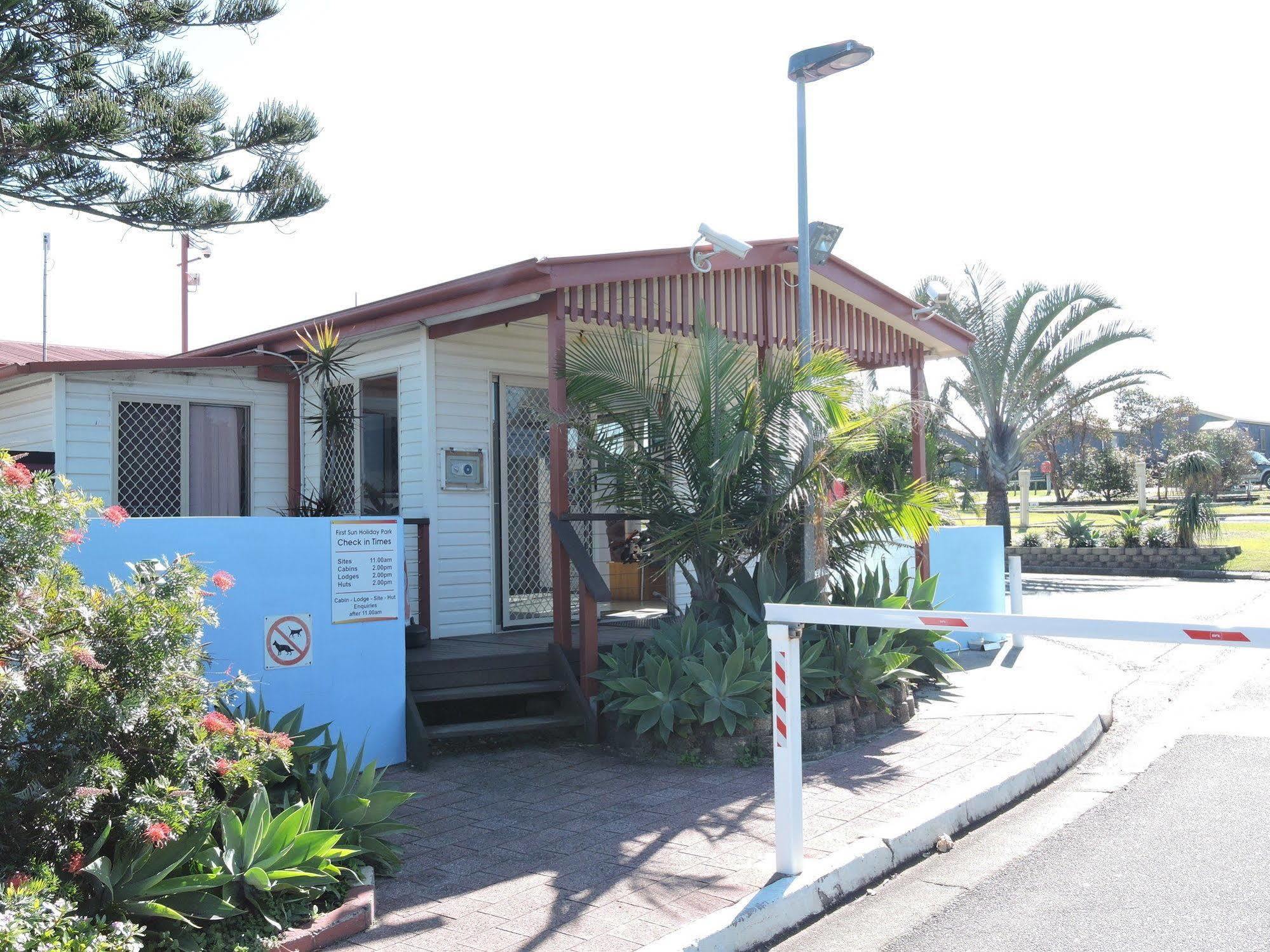 First Sun Holiday Park خليج بيرون المظهر الخارجي الصورة