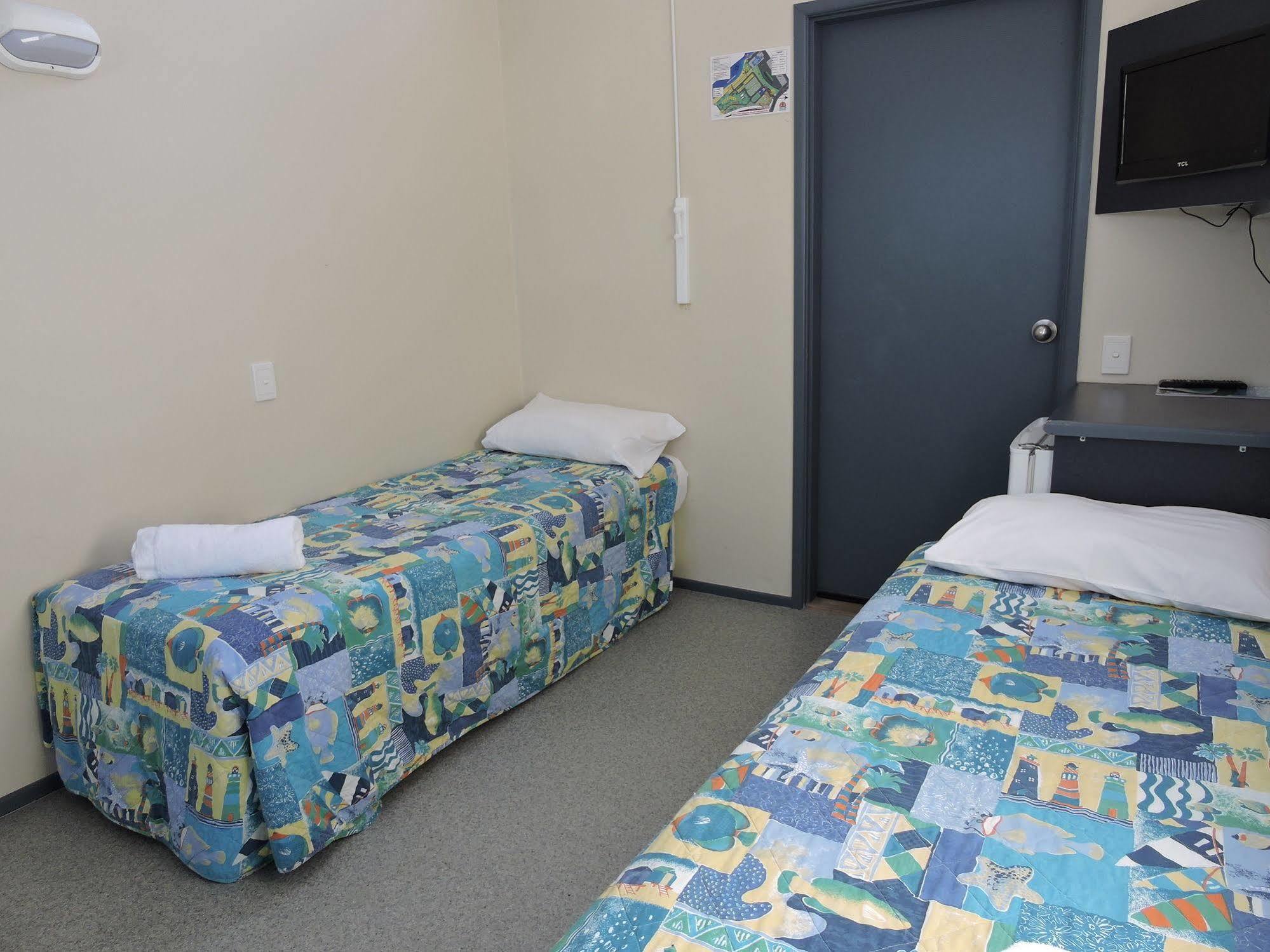 First Sun Holiday Park خليج بيرون المظهر الخارجي الصورة